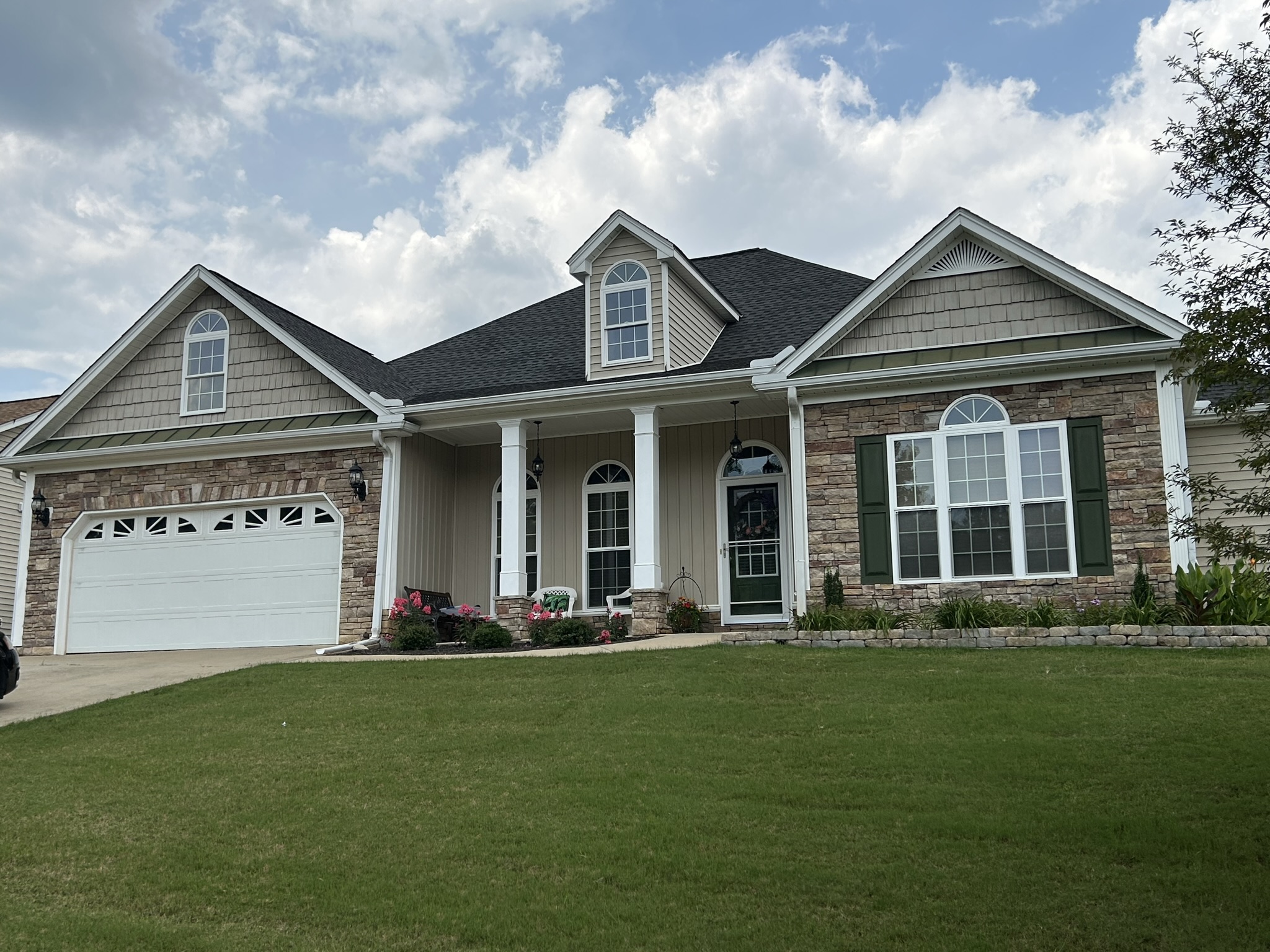 Twin House Washing in Dallas, GA Thumbnail